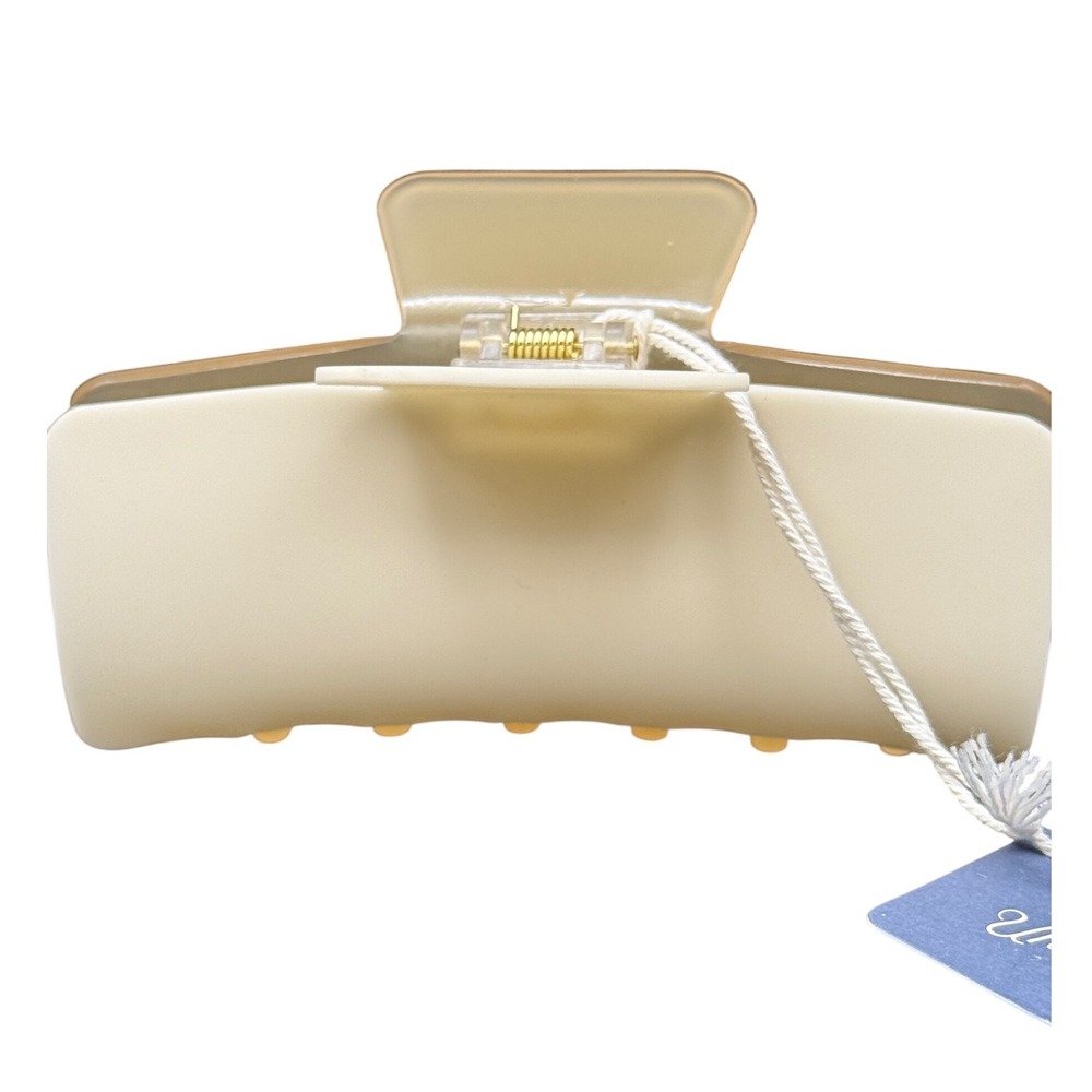 Universal Thread Two Tone Matte‎ Hair Claw Clip Cream Tan Neutral Accessory